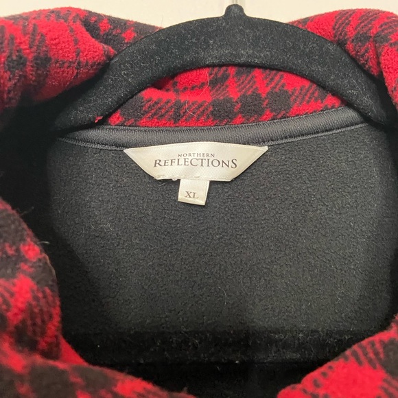 Northern Reflections Women’s Size XL Red Black Plaid Full Zip Sweater - Picture 4 of 6